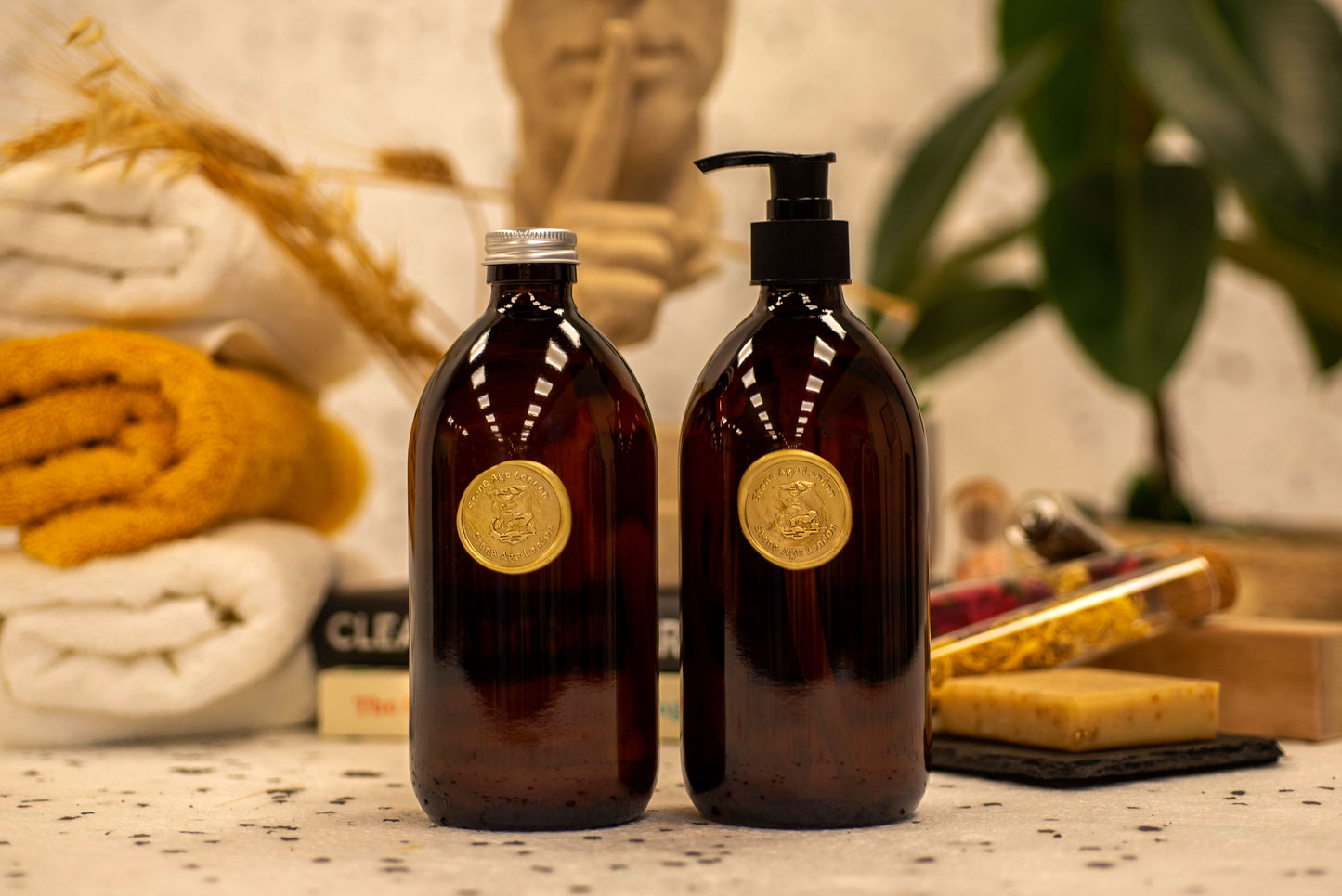 Ómorfi Hand and Body Lotion - Stone Age London